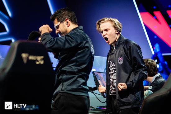 选择英特尔酷睿Ultra7 255HX游戏本的理由